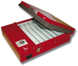 UV 300 — экспозиционная камера с механическим прижимом